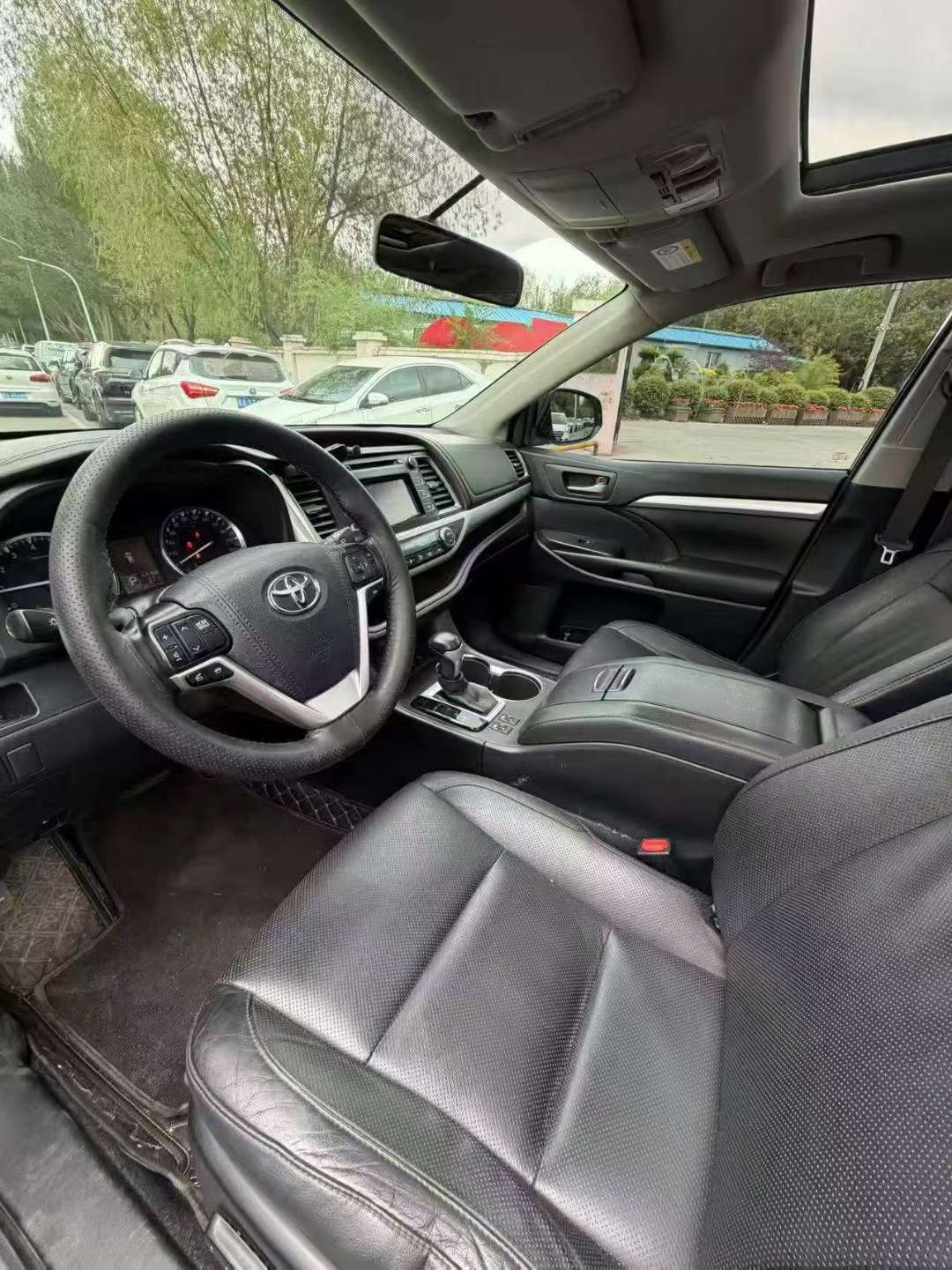 Toyota Highlander 2.0T AWD 7-Seat Luxury 7