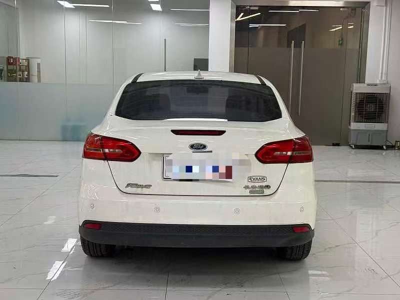Ford Focus 2017 1.0T EcoBoost 125 Automatic Super Fashion Smart Edition 3