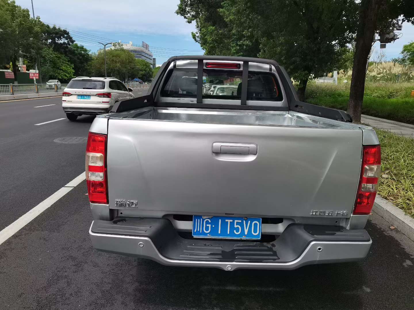 Isuzu Raiser 2.8T Diesel 4WD Long Bed 9