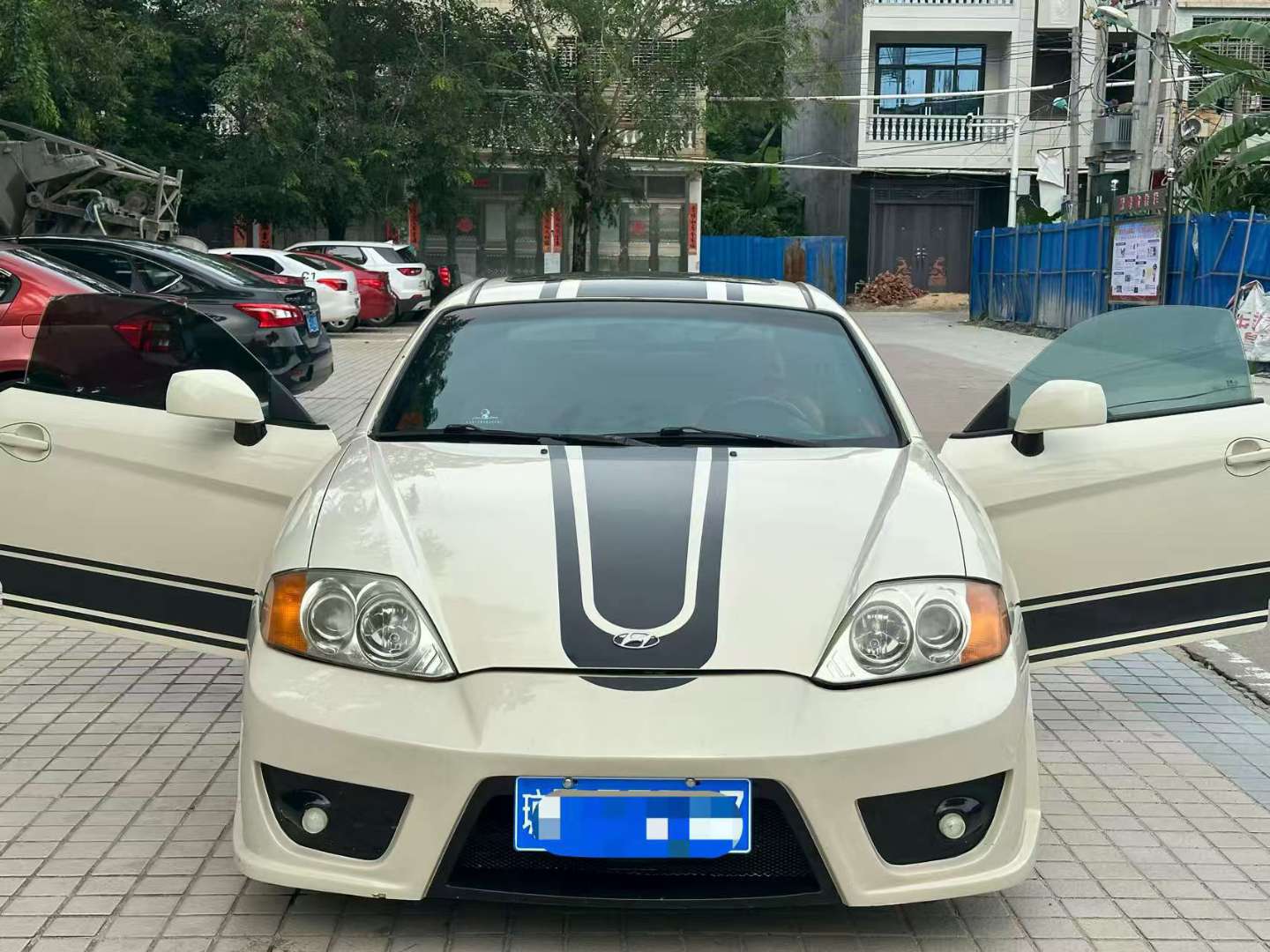 Hyundai Coupe Automatic 2.7 5