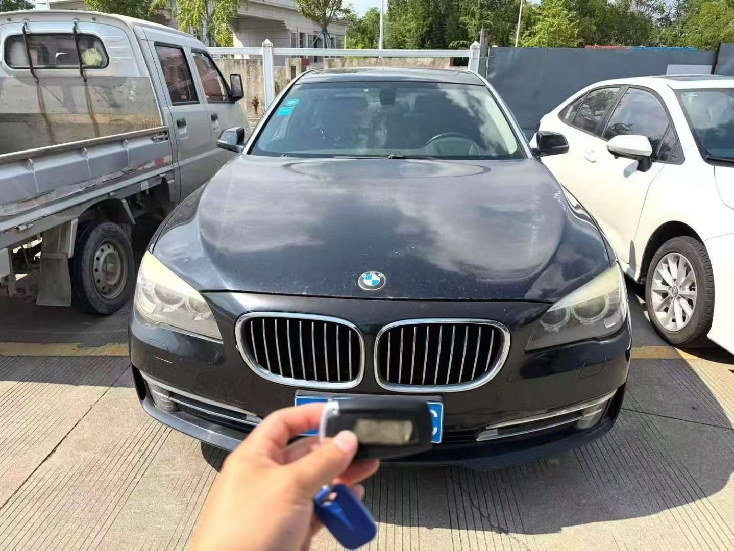 BMW 7 Series 3.0L Premium Edition