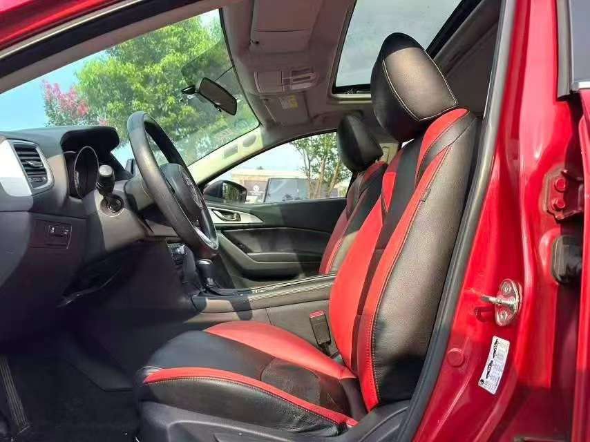 Mazda 3 1.5L Automatic Sunroof Luxury Edition 6
