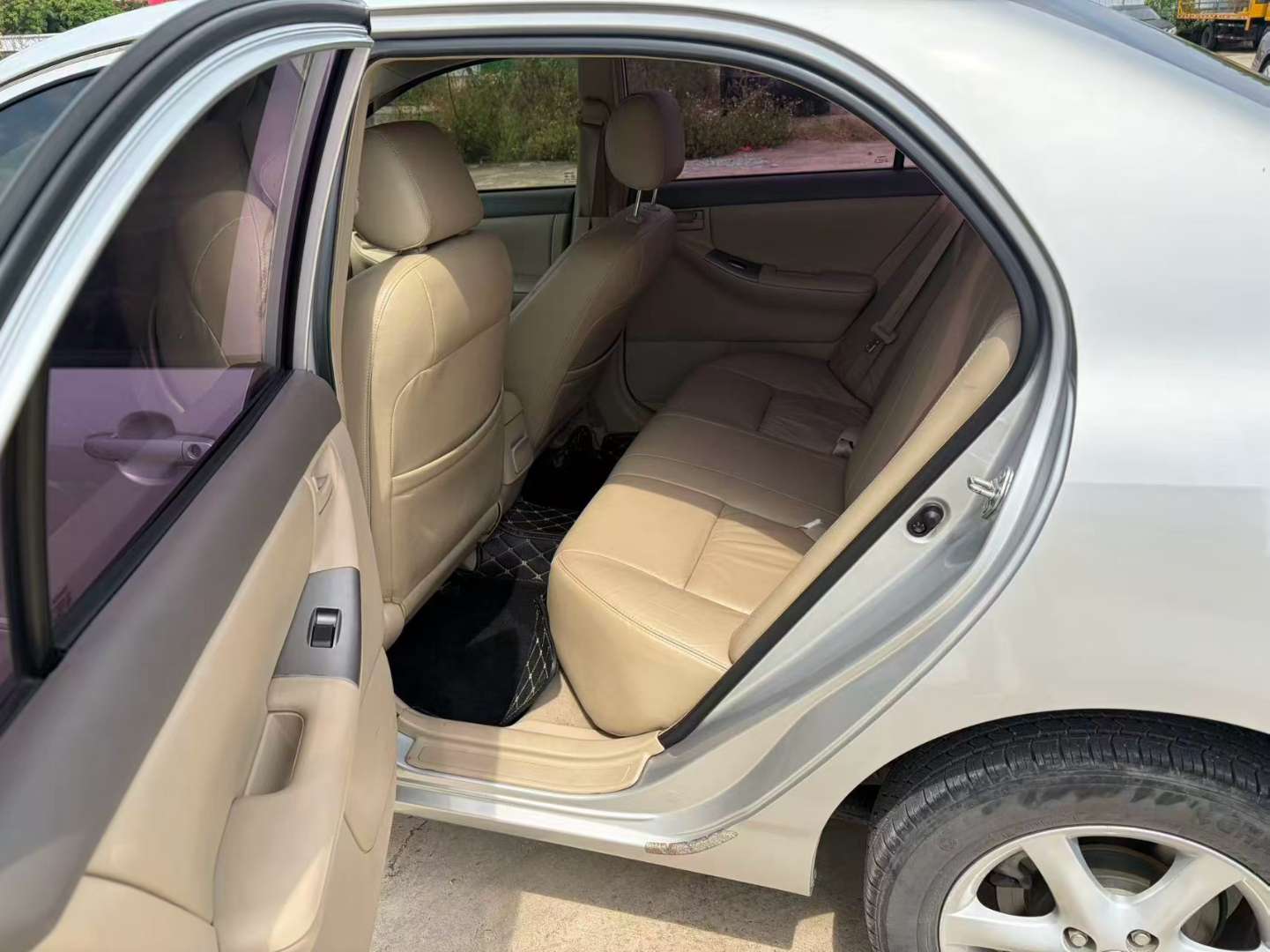 Toyota Corolla 2010 1.6L Automatic 3