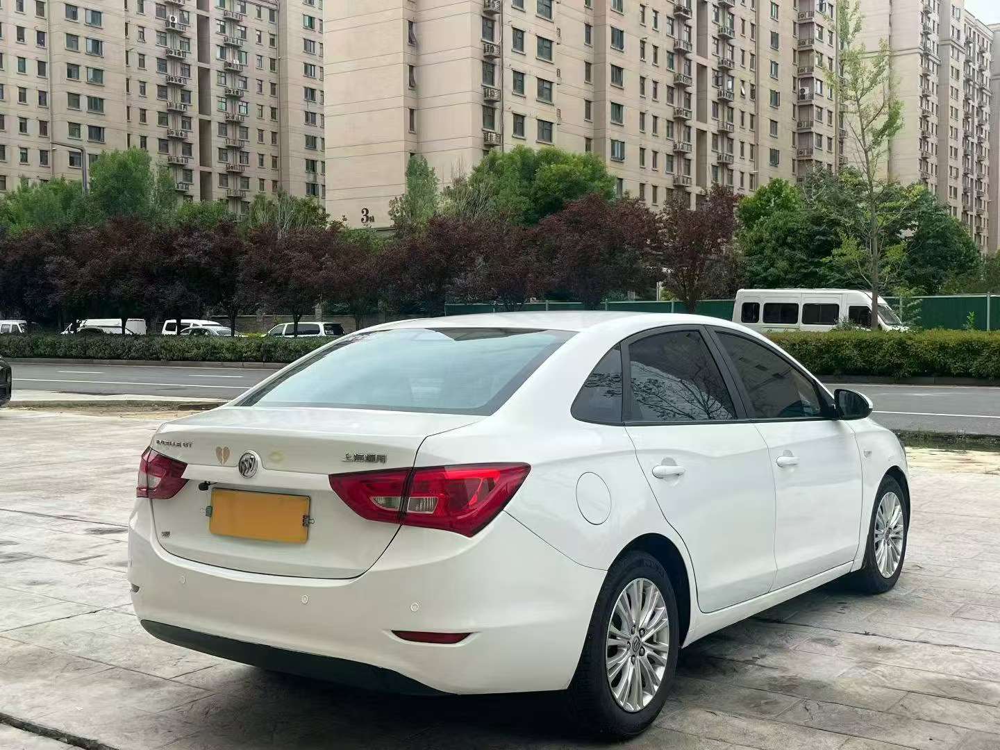 Buick Excelle 1.5L Automatic 9