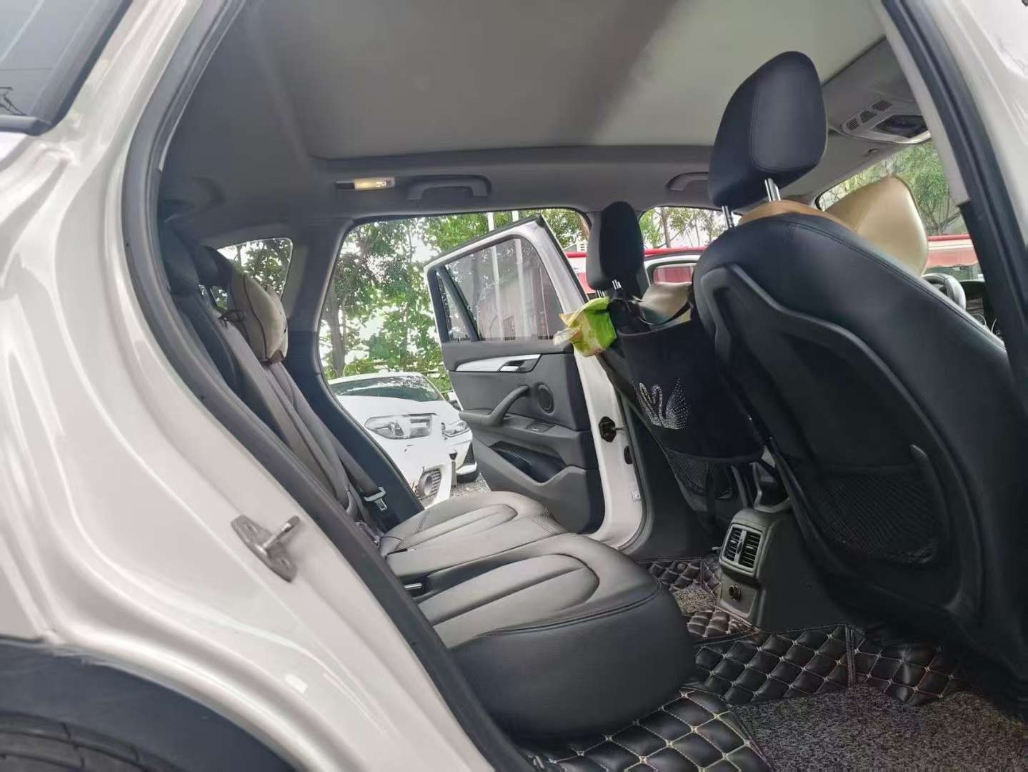 BMW X1 1.5T Style Edition 8