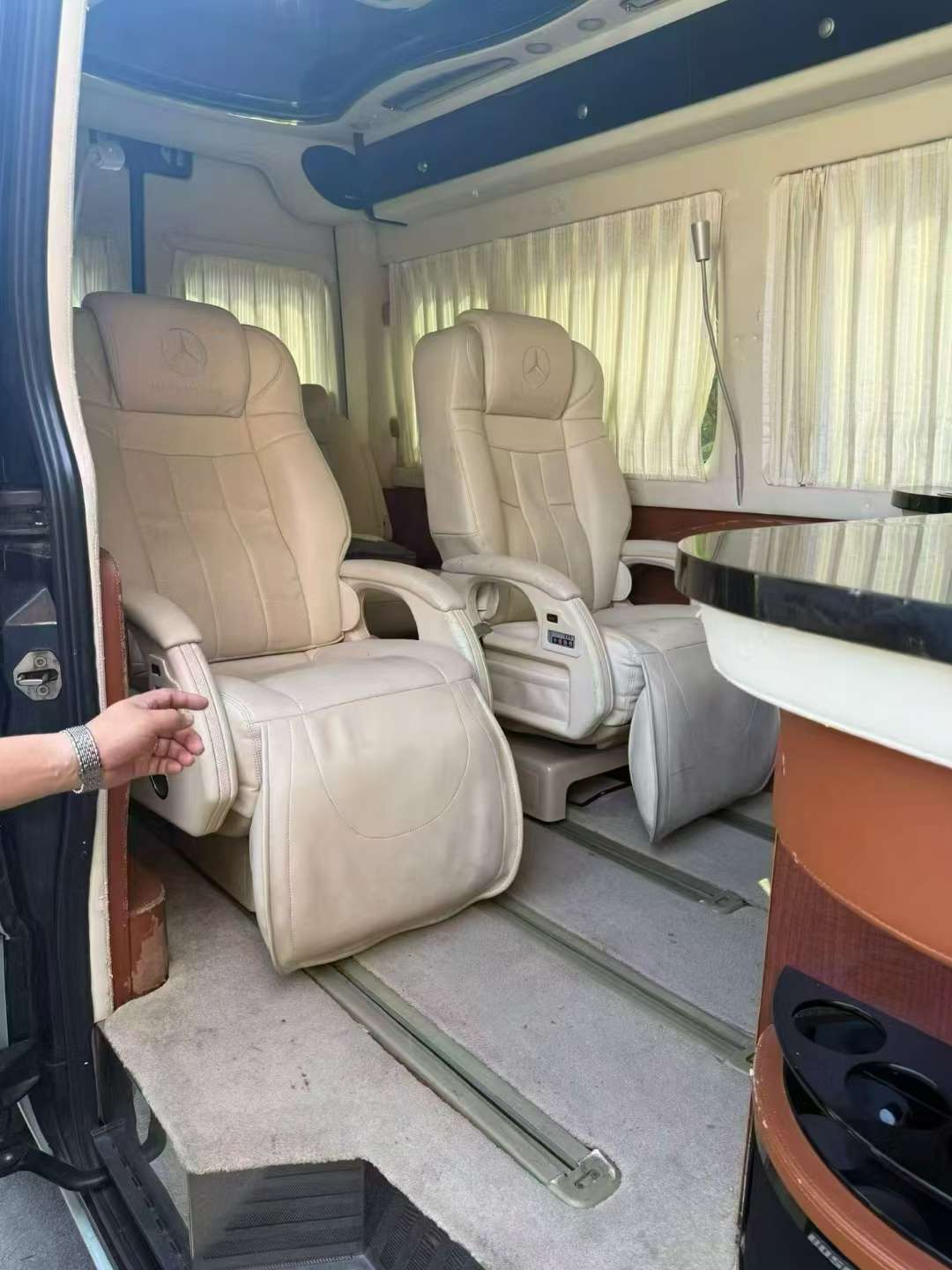 Mercedes-Benz Sprinter 8