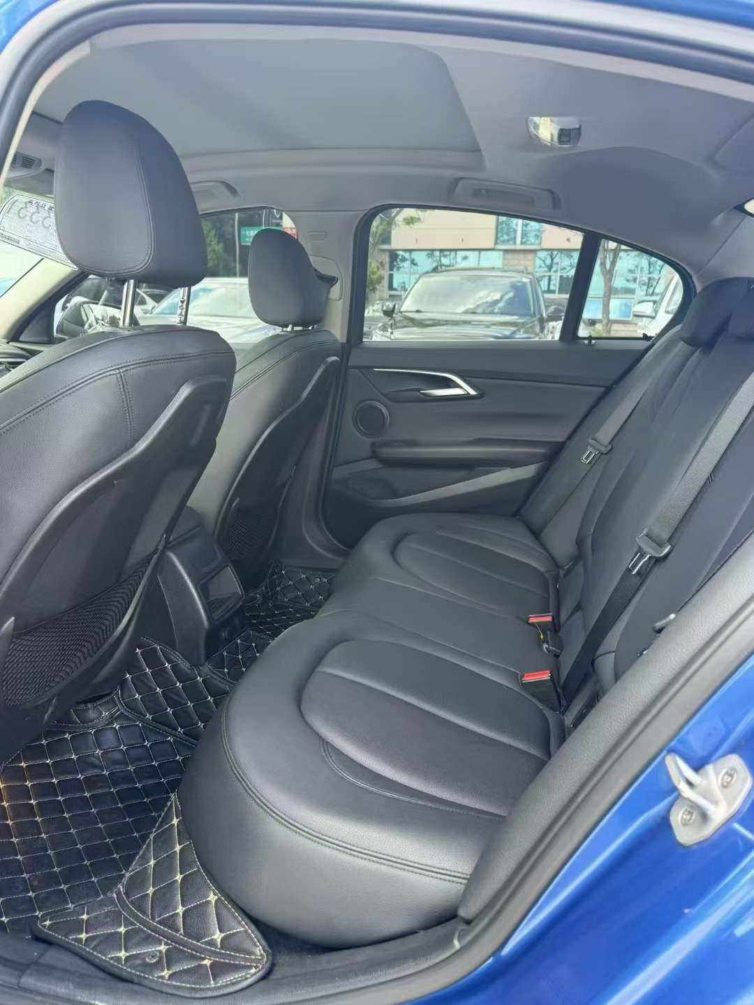 BMW 1 Series 118i Sport 8