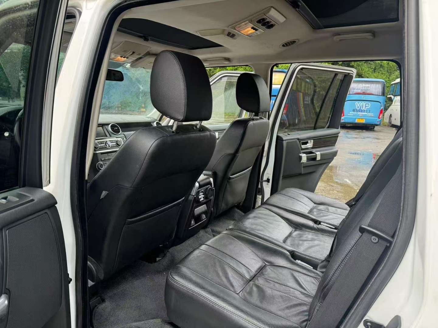 Land Rover Discovery 4 Diesel 3.0T AWD 7-Seater HSE 8