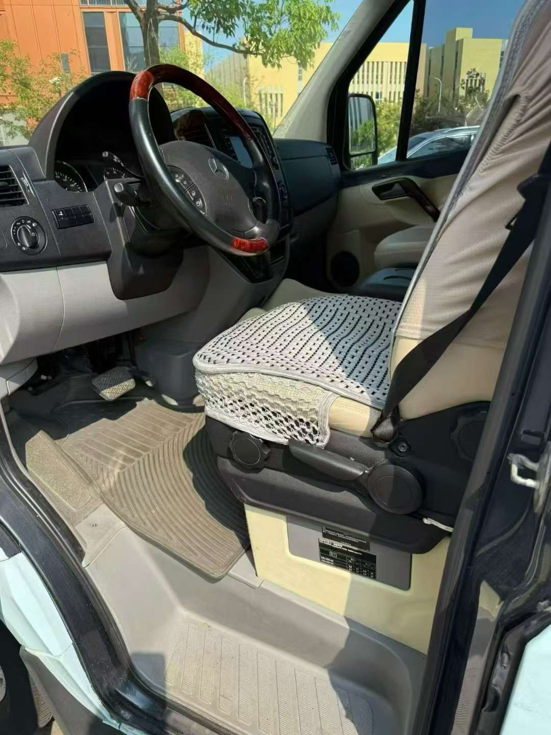 Mercedes-Benz Sprinter 7