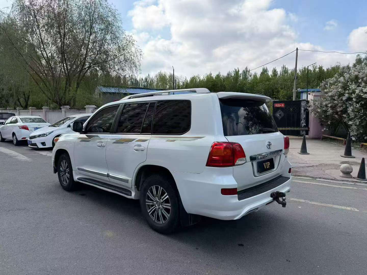 Toyota Land Cruiser 6