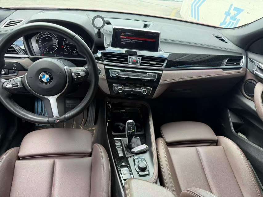 BMW X2 25i Leading M Sport Package 2.0T 5