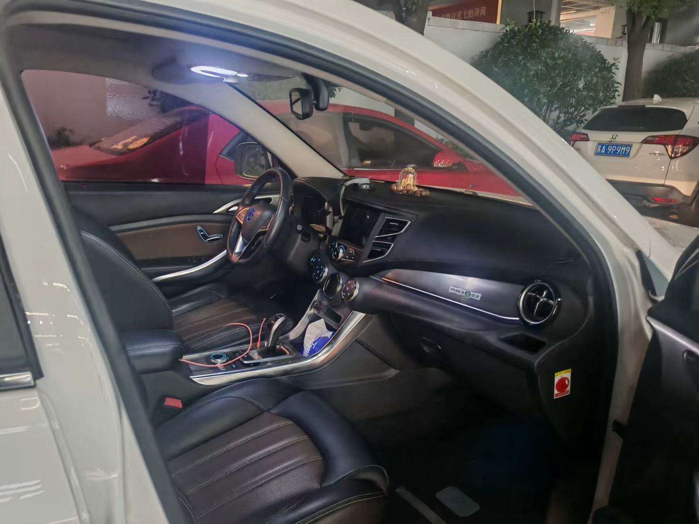 BYD Song DM 1.5T AWD Prestige Edition 4