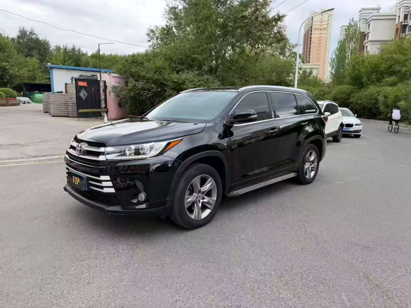 Toyota Highlander 2.0T AWD 7-Seat Luxury