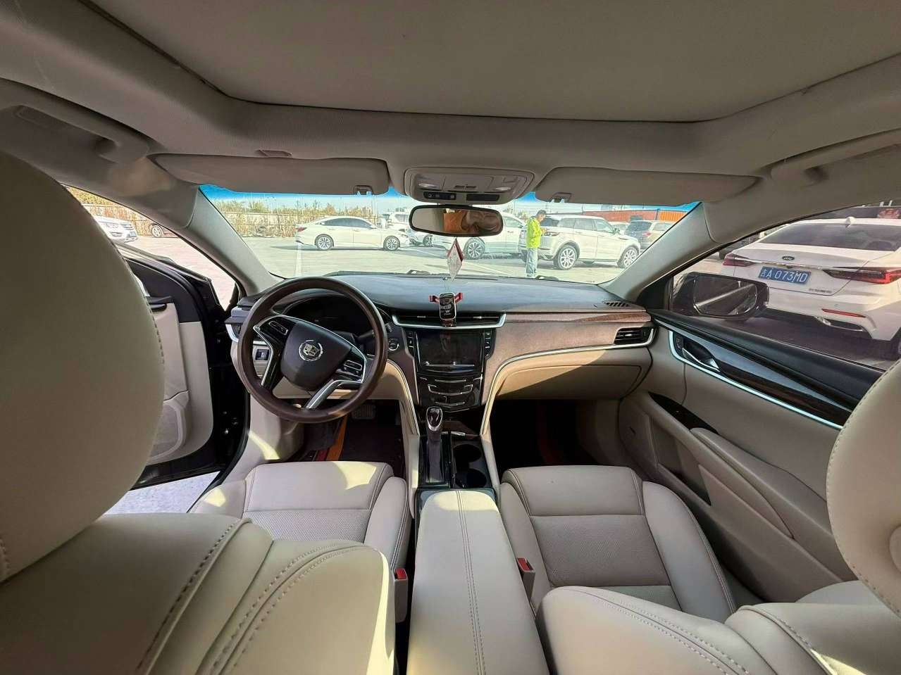 Cadillac XTS 2013 2.0T High Trim 9