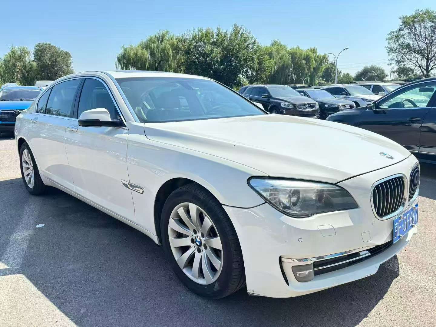 BMW 7 Series 730 Leading
