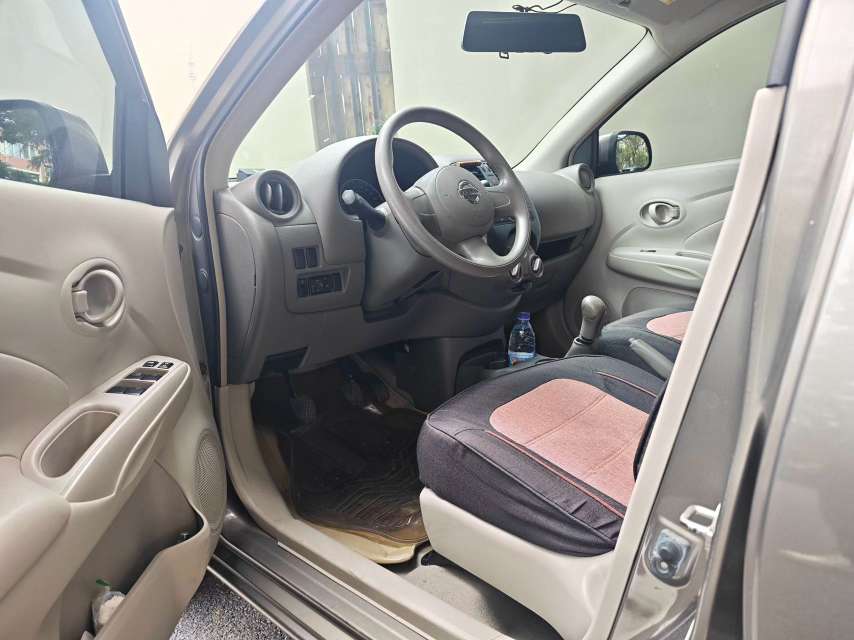 Nissan Sunny 3