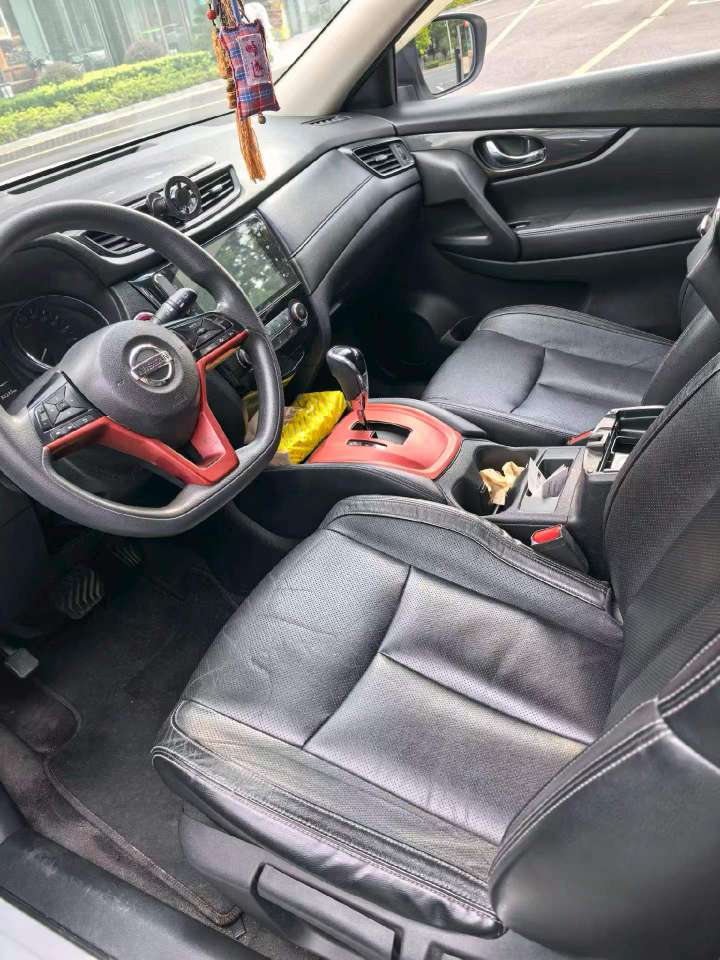 Nissan X-Trail 2.0 Comfort Edition 3