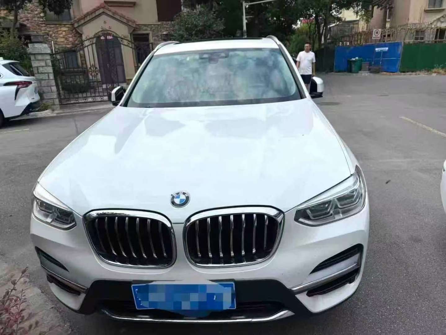 BMW X3 2.0T 28i AWD Luxury 2