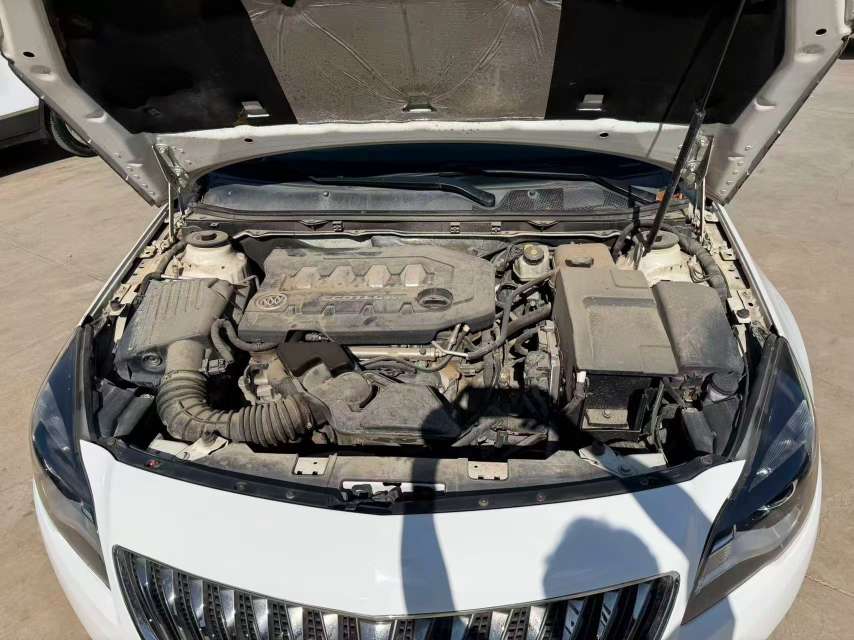 Buick Regal 2.0L Automatic 6