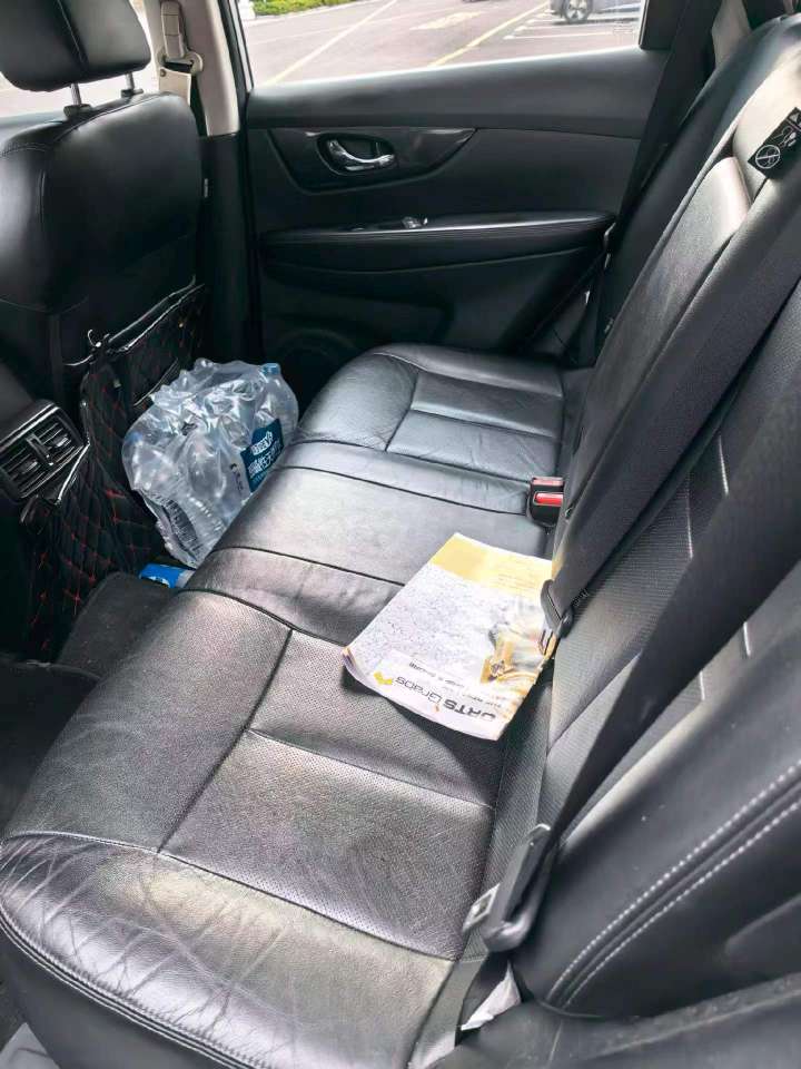 Nissan X-Trail 2.0 Comfort Edition 4