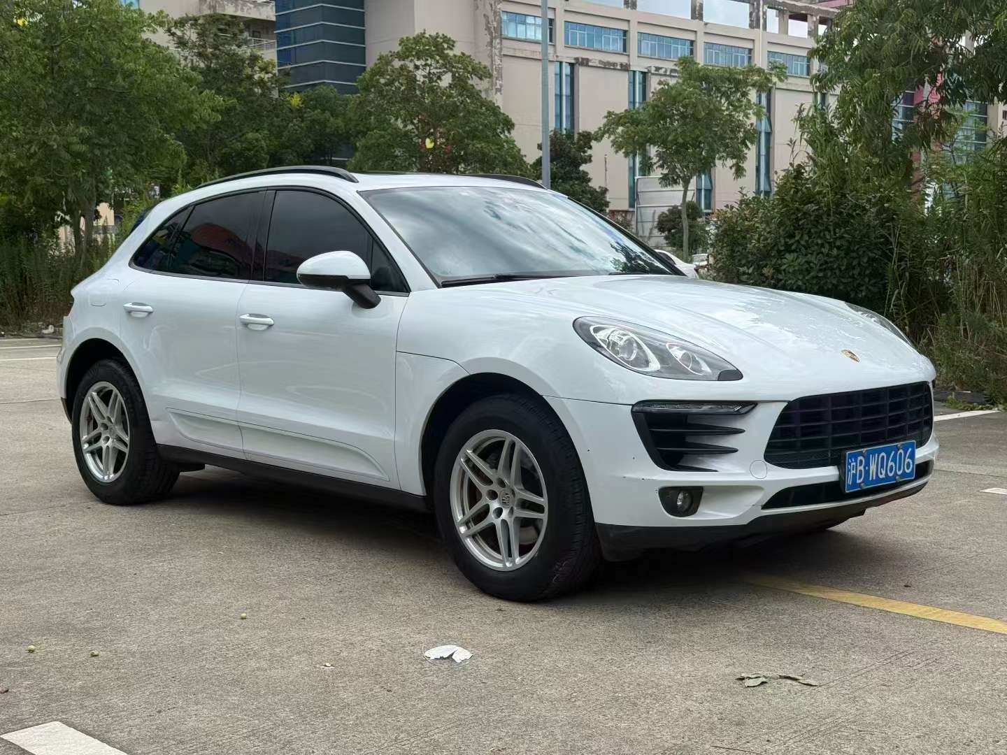 Porsche Macan 3