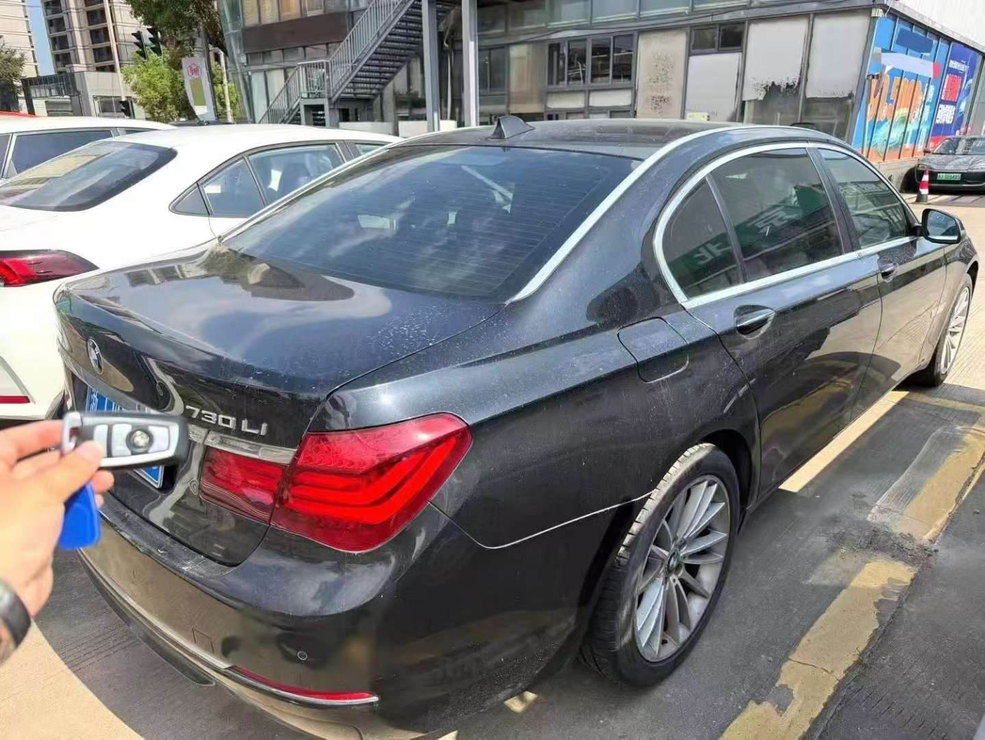BMW 7 Series 3.0L Premium Edition 4