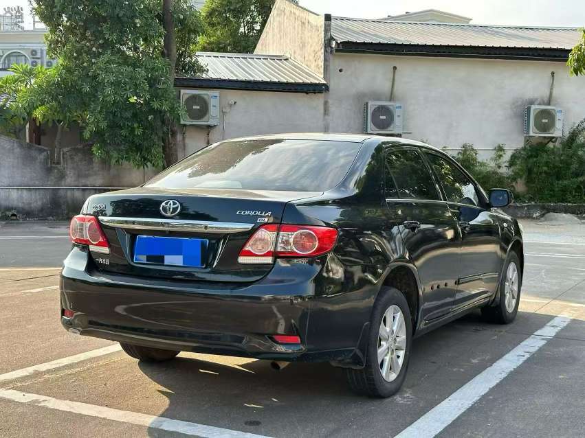 Toyota Corolla 1.6L Manual 4