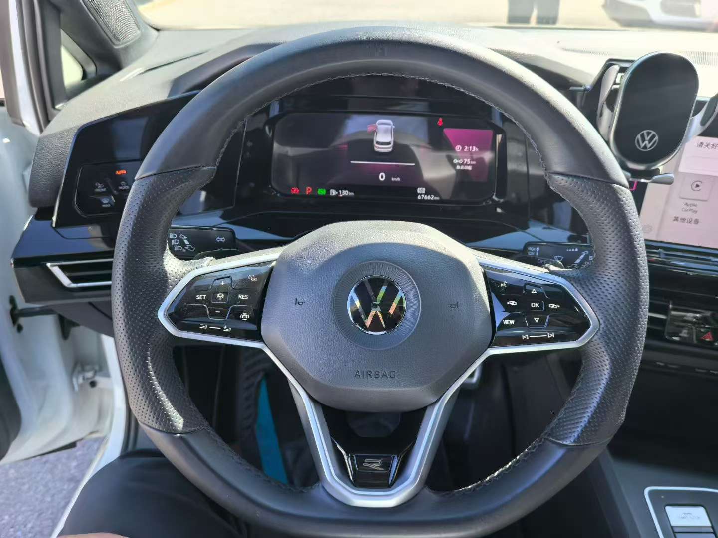 Volkswagen Golf 1.4T 280 High Power R 3