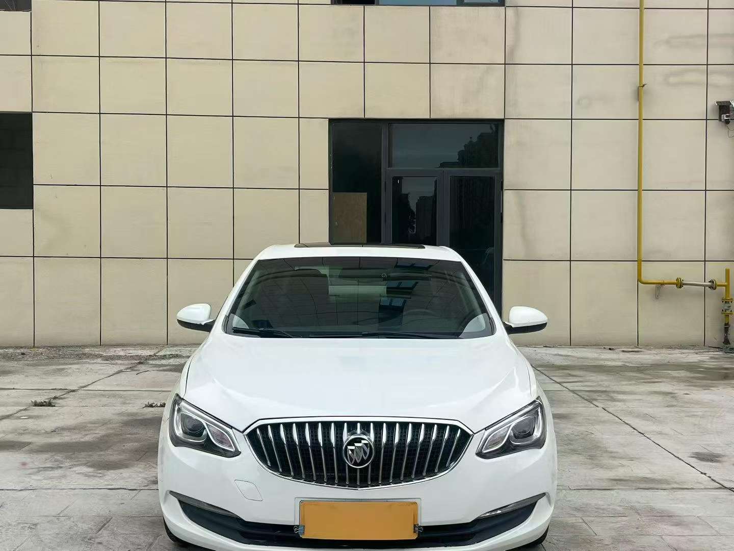 Buick Excelle 1.5L Automatic 2