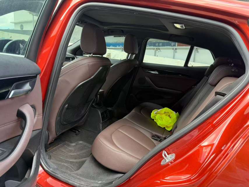 BMW X2 25i Leading M Sport Package 2.0T 7