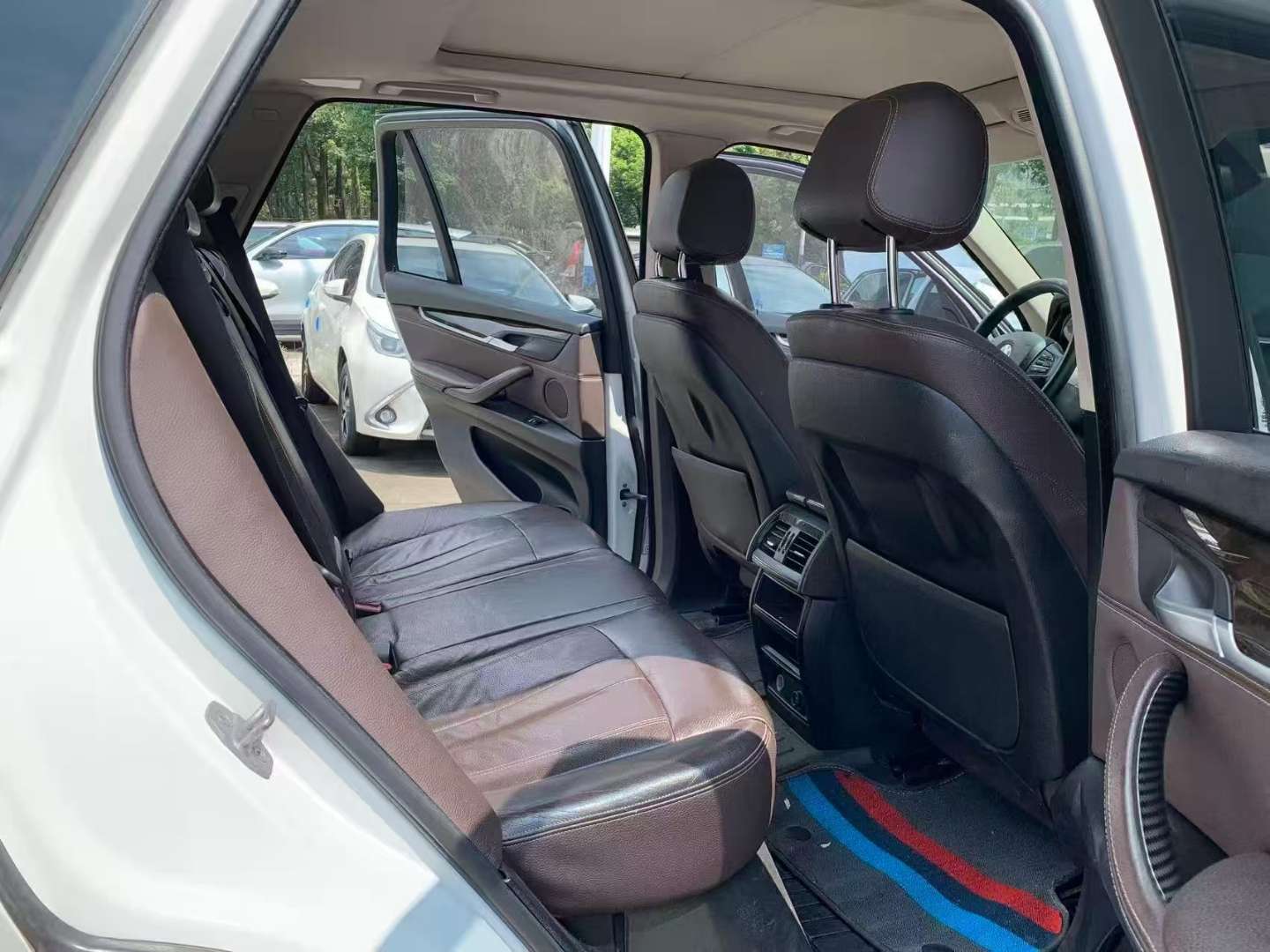 BMW X5 2014 35i Elegant Edition 6