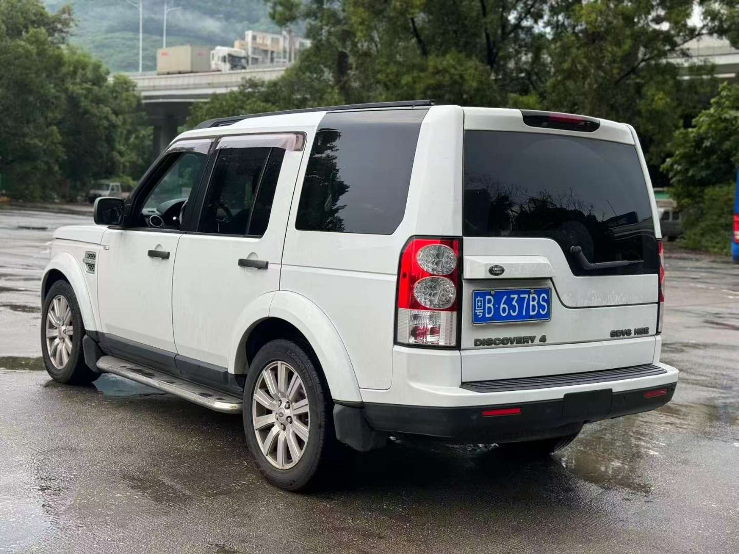 Land Rover Discovery 4 Diesel 3.0T AWD 7-Seater HSE 3
