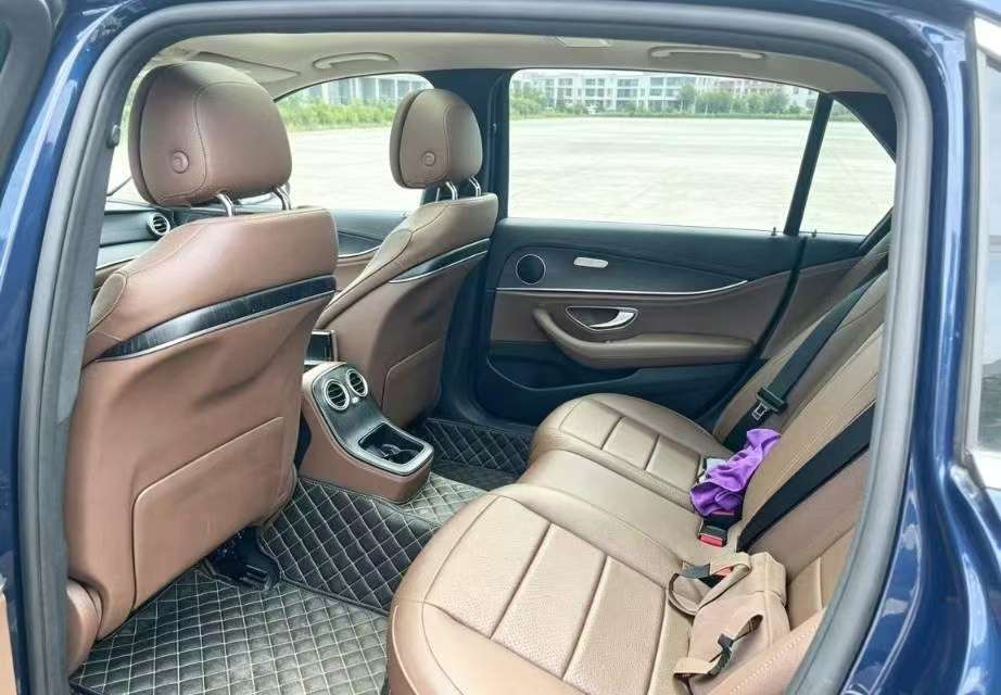 Mercedes-Benz E-Class 6