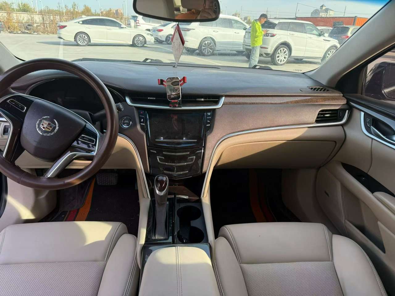 Cadillac XTS 2013 2.0T High Trim 8