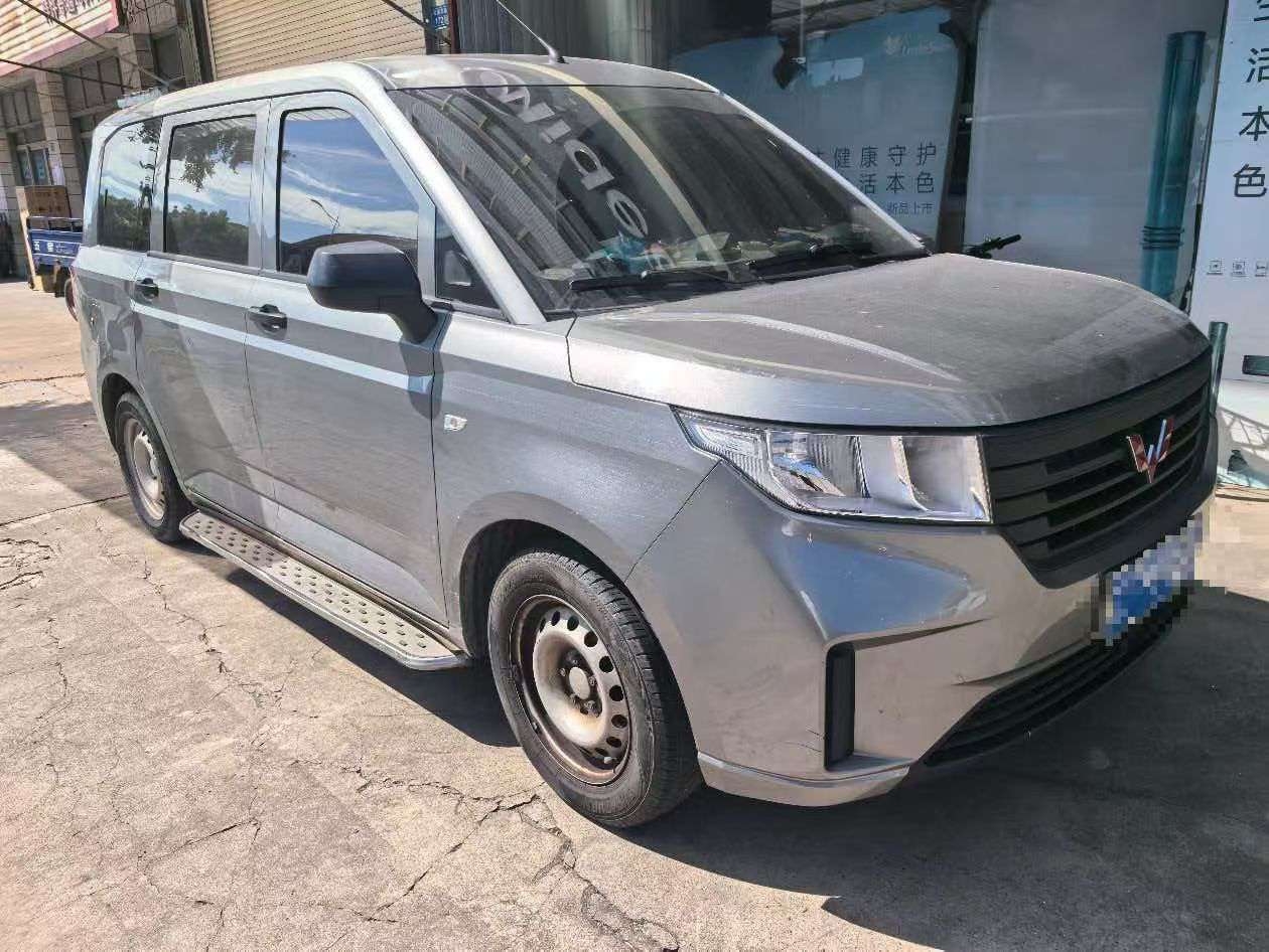 Wuling Hongguang PLUS 2022 Manual 1.5L 6