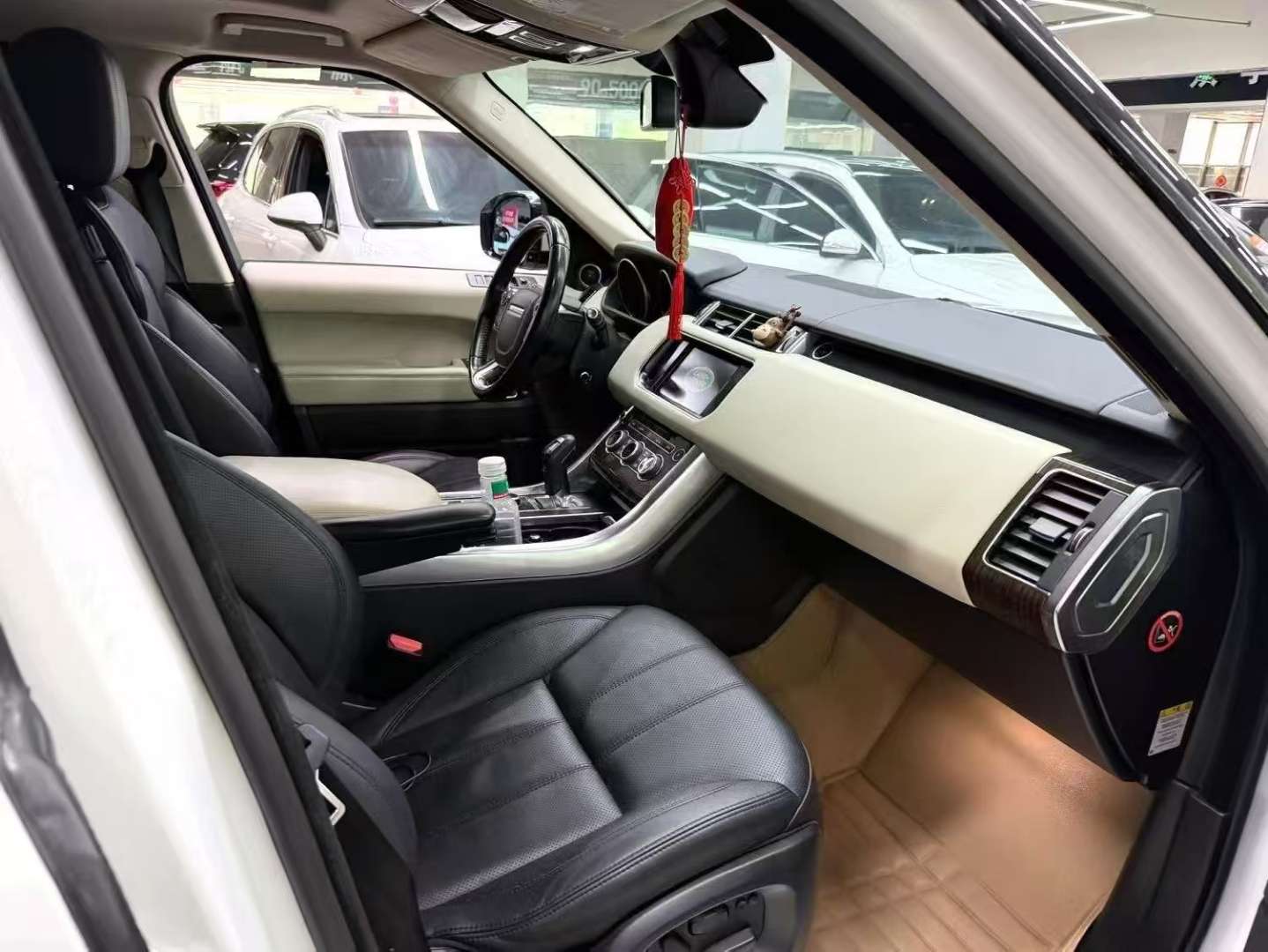 Land Rover Range Rover Sport 3.0T 4