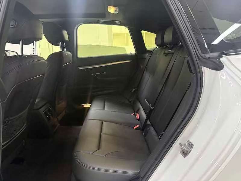 BMW 3 Series GT 2020 320i M Sport Package 6