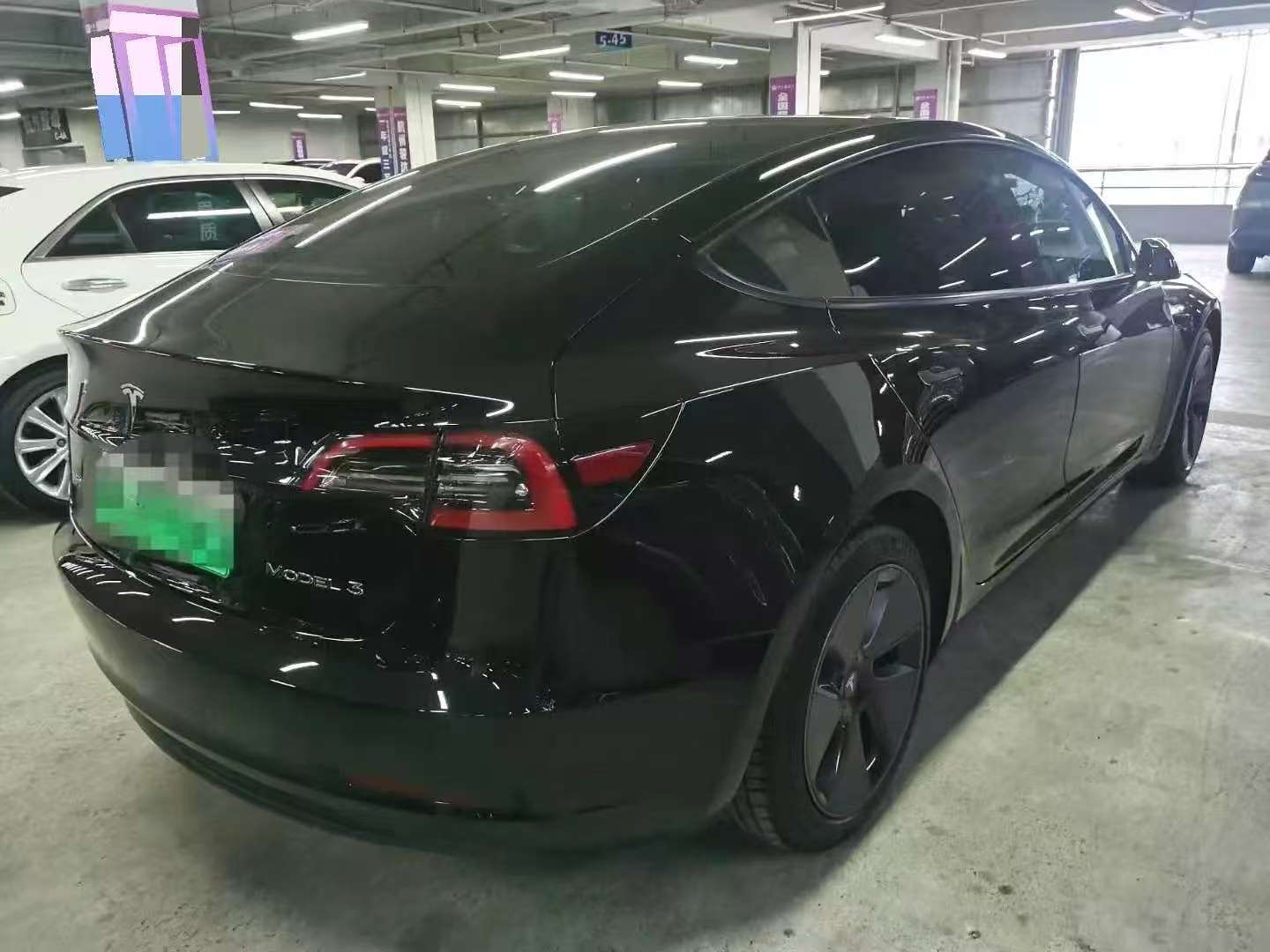 Tesla Model 3 Rear-Wheel Drive Version 2