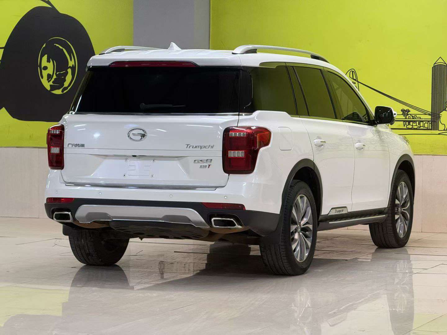 Trumpchi GS8 320T 2WD Luxury 4