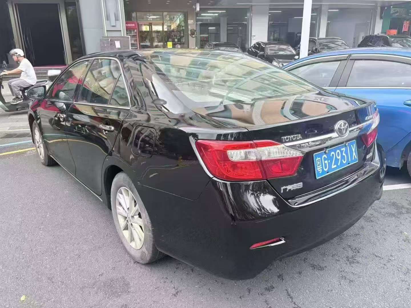 Toyota Camry 2.0G Comfort 5
