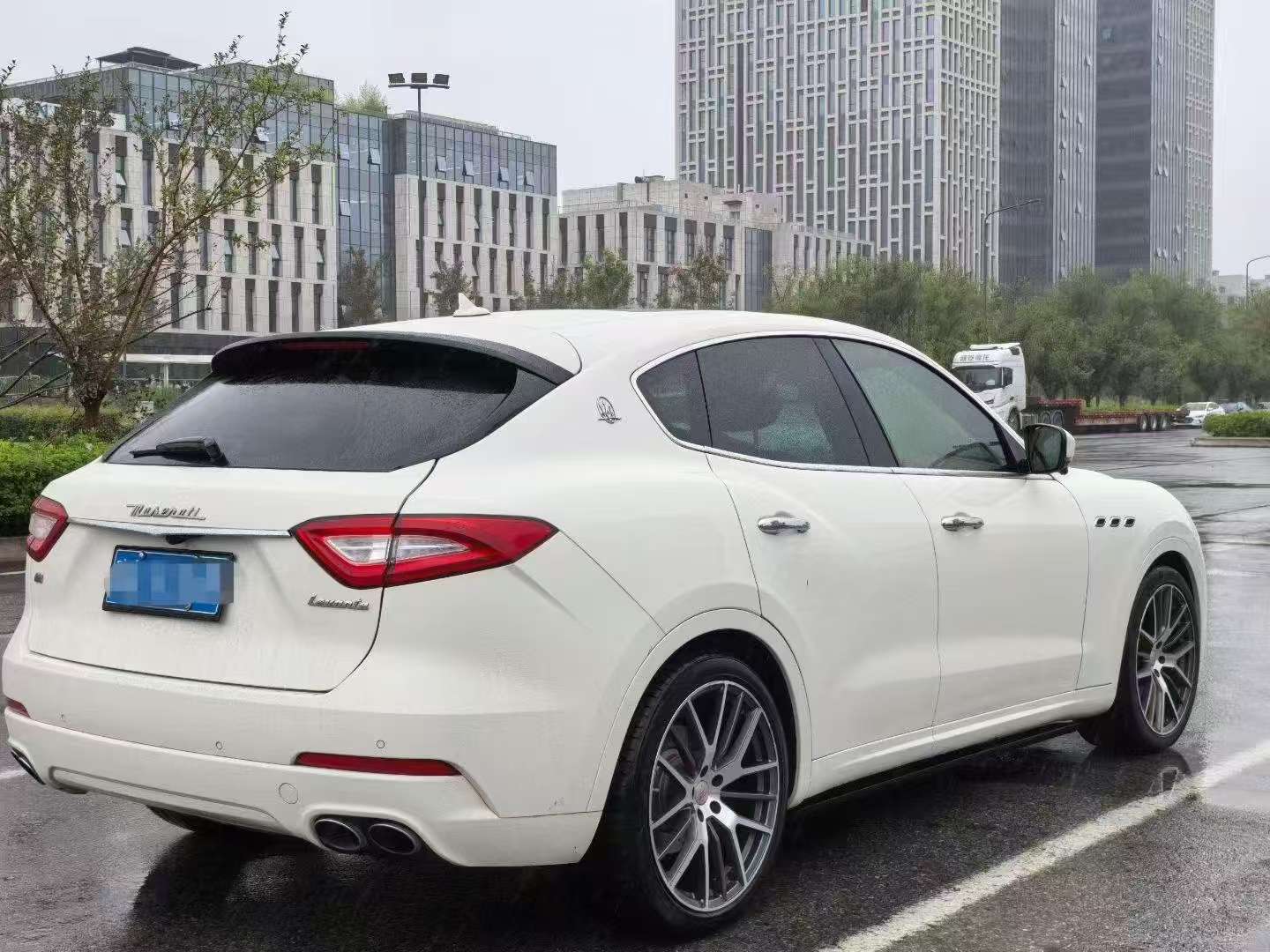 Maserati Levante 3.0T 5