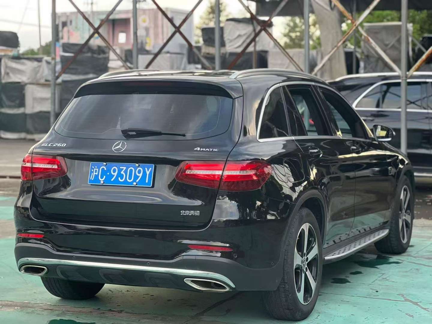 Mercedes-Benz GLC 2018 2.0T 4WD High-Trim Luxury 3