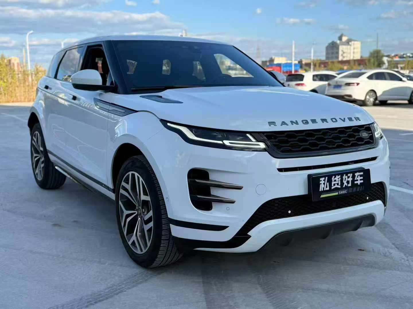 Land Rover Evoque 3