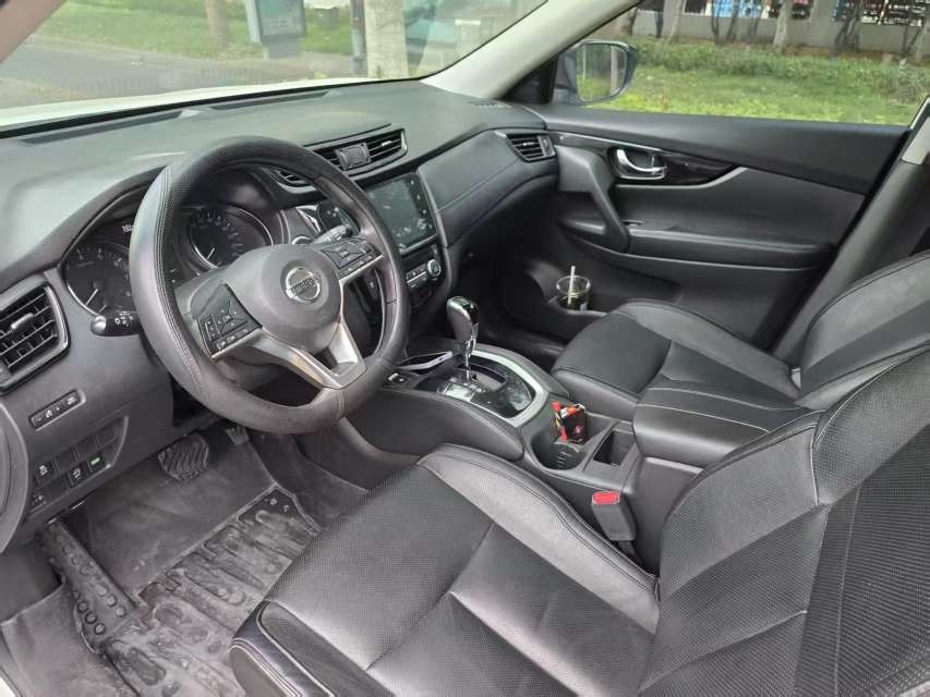 Nissan X-Trail 2019 2.0L Automatic Sunroof 4