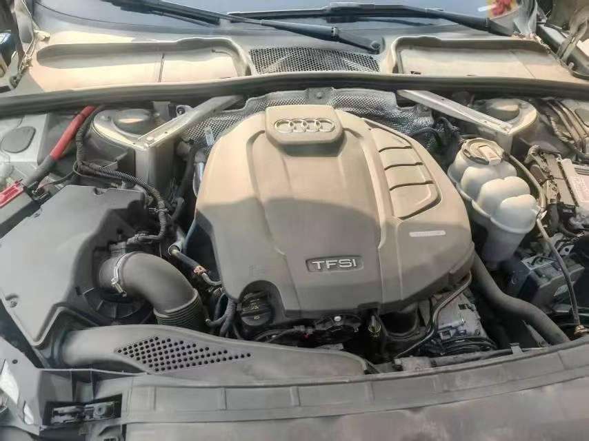 Audi A4L 2.0T 35TFSI Progressive Edition 5