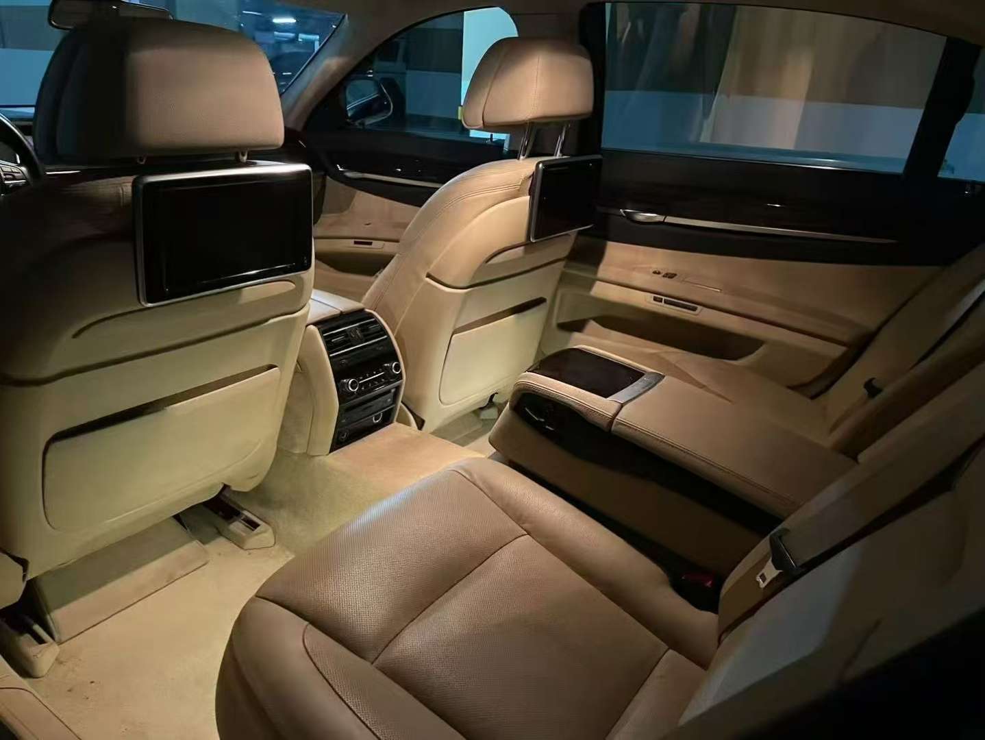 BMW 7 Series 730Li Luxury 6