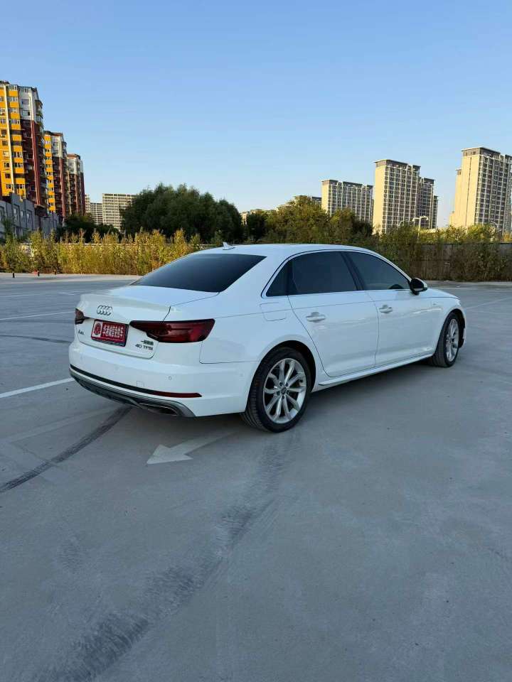 Audi A4 Fashion Edition 9