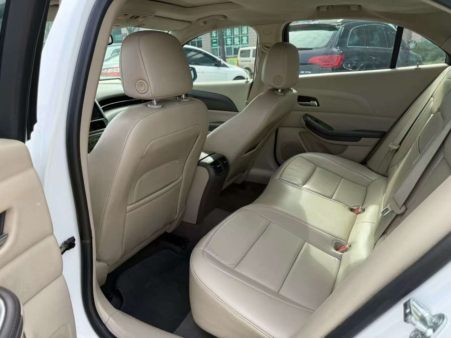 Chevrolet Malibu 2.0L Automatic Luxury 9