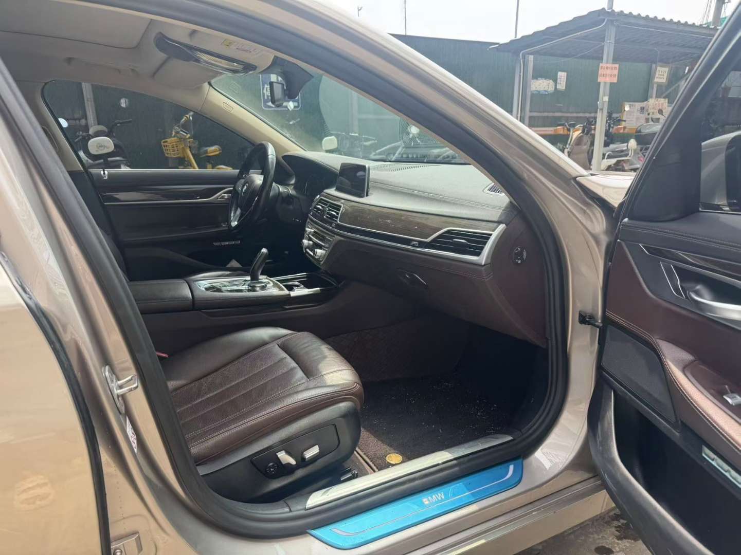 BMW 7 Series 730Li Leading Excellence 6