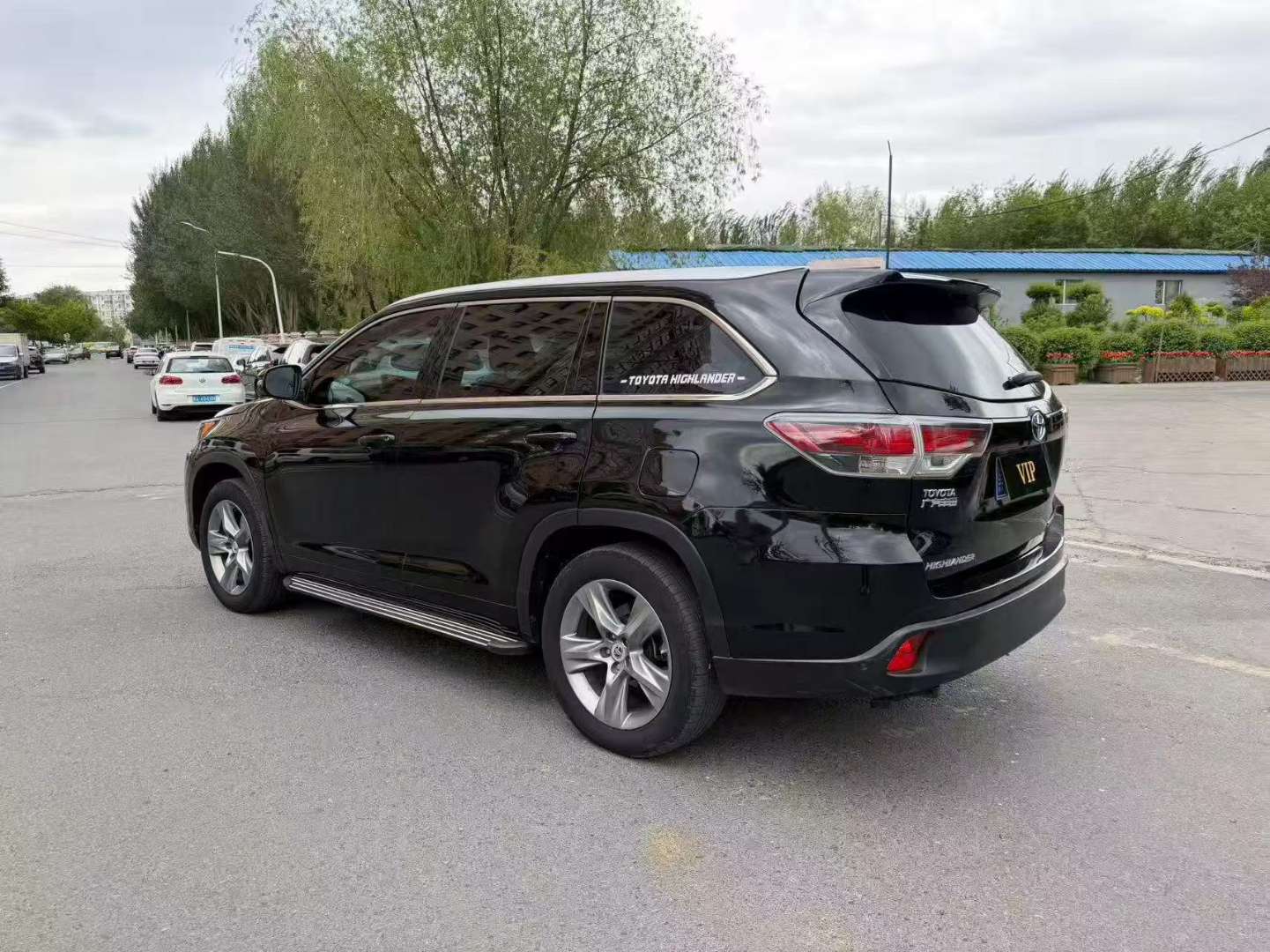 Toyota Highlander 2.0T AWD 7-Seat Luxury 6